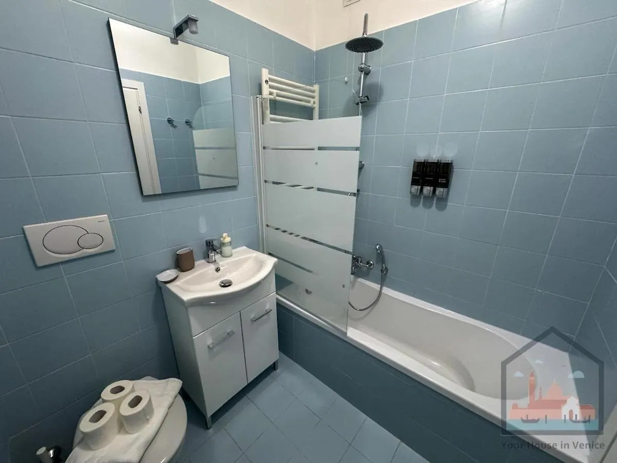 Accademia Apartment With Gym In Center Venice Italy