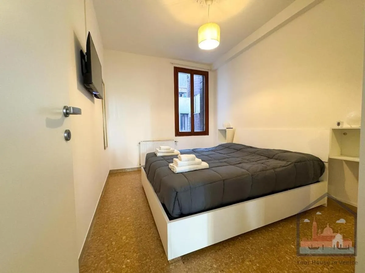 Accademia Apartment With Gym In Center Venice