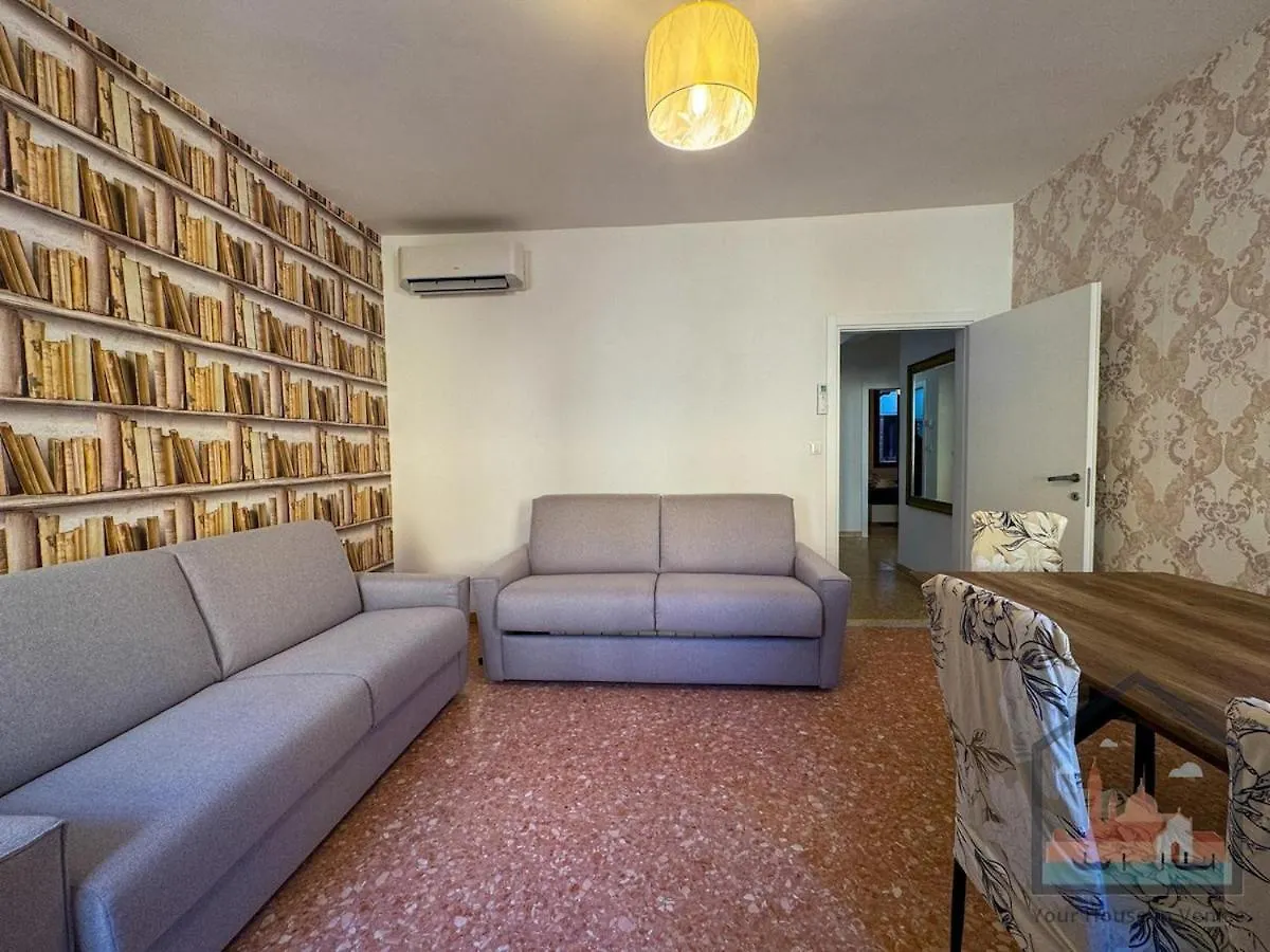 Accademia Apartment With Gym In Center Venice Italy
