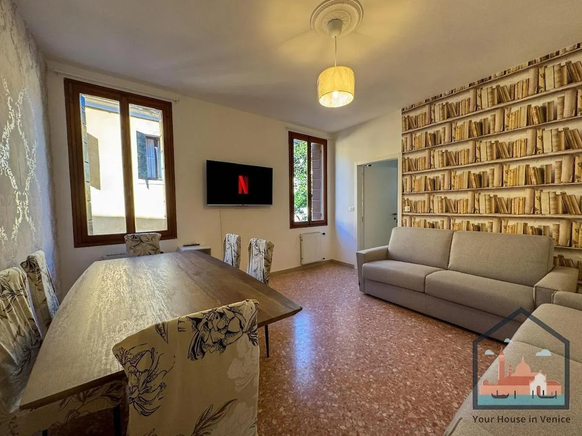 Accademia Apartment With Gym In Center Venice