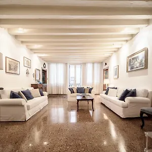  Apartment Accademia Terrazza