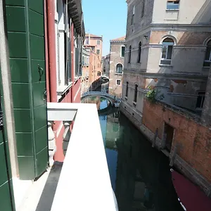 Appartement Sunny Canal A/c Wifi, Venise
